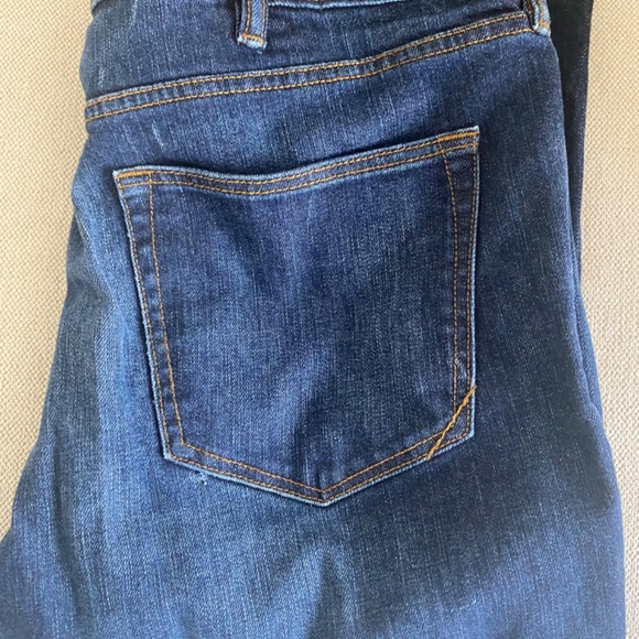 Banana Republic Men’s Slim Jeans. Size 38x32 - Picture 3 of 5